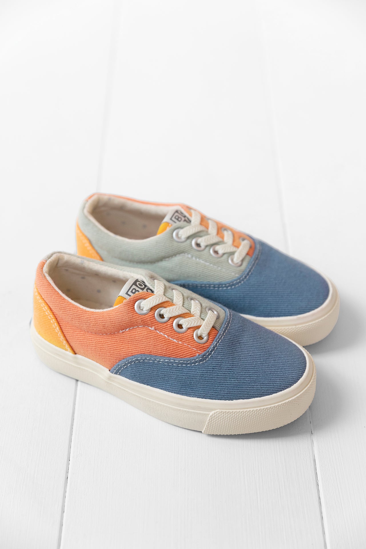 Sneakers - Whisper orange elast skateboarding