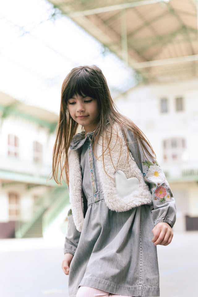 Veste - Justine sans manche écru broderie cœur - Image principale