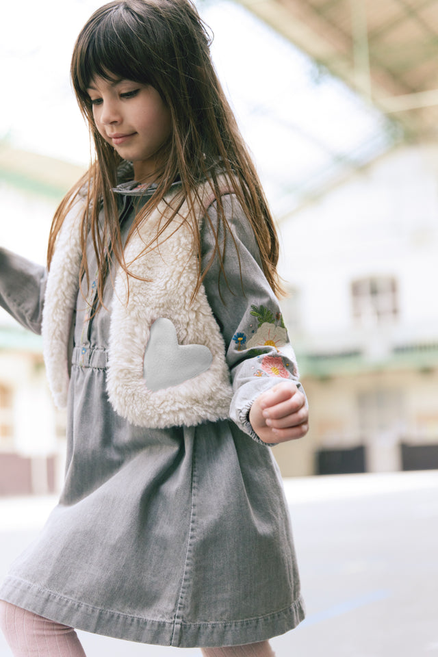 Veste - Justine sans manche écru broderie cœur - Image alternative