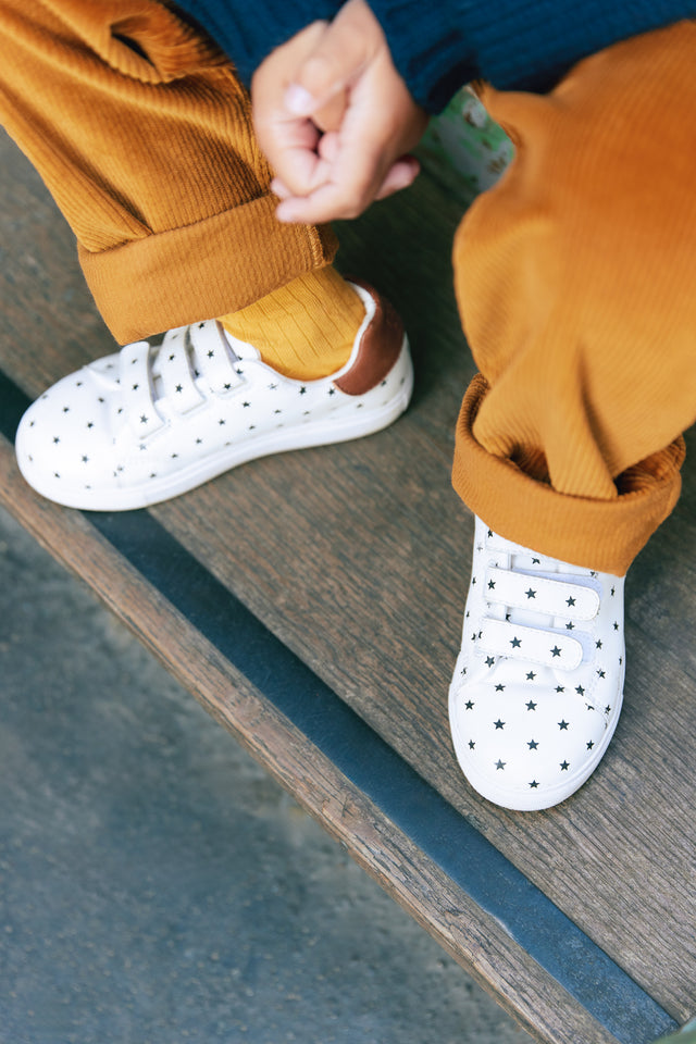 Sneakers - Beige leather - Image alternative